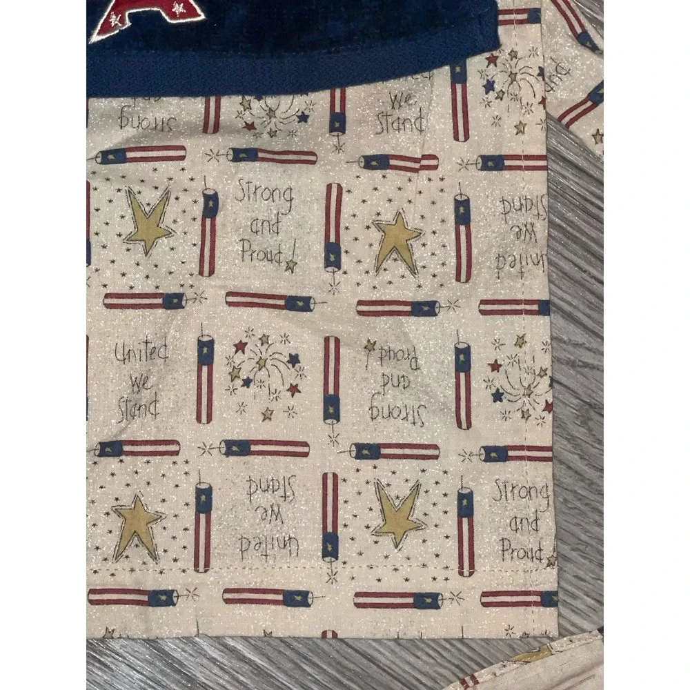 Vintage Pair Of Patriotic Aprons With Towels Beige Red‎ & Blue USA